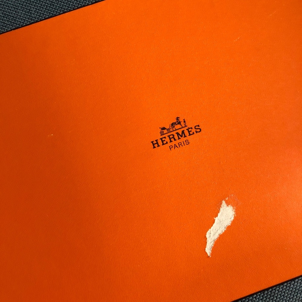 Hermes Grey Cashmere Scarf with Orange Edge - Picture 3 of 3